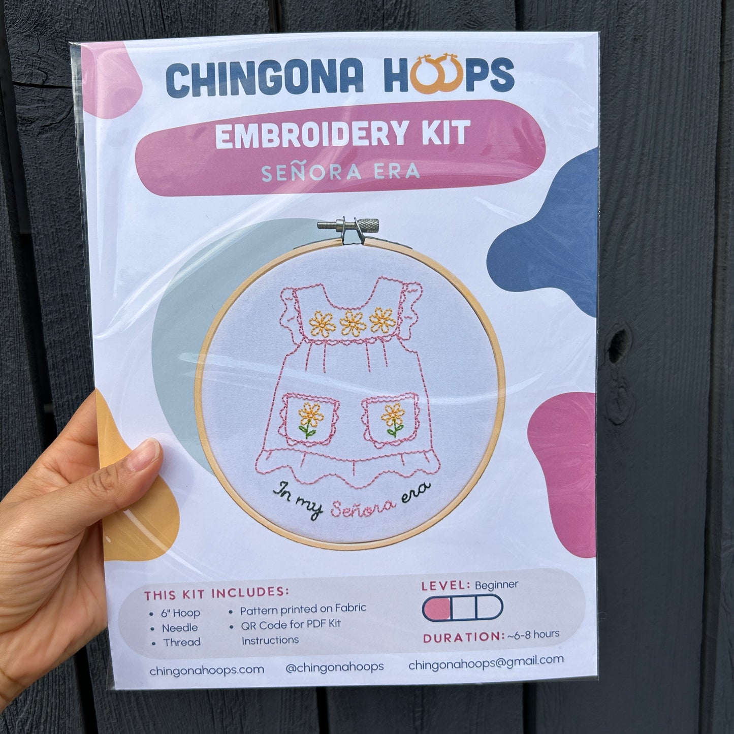 Señora Era Embroidery Kit